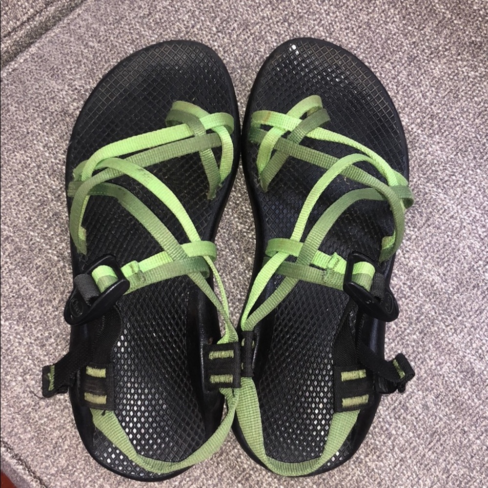 CHACOS SIZE 9